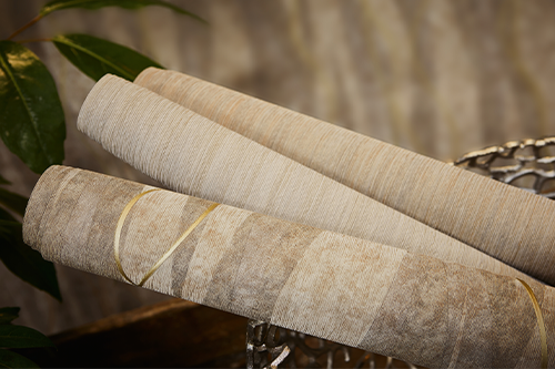 Tapetenrollen in Beige