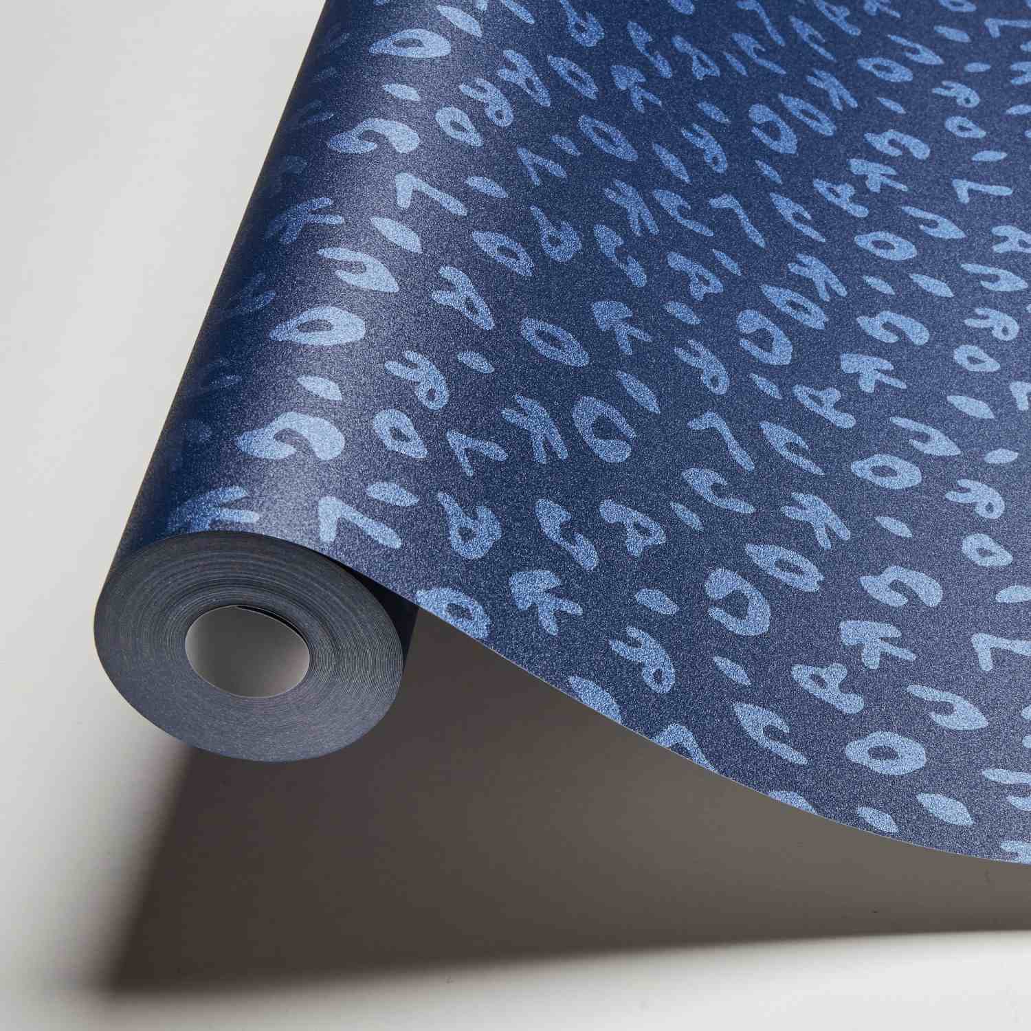 Designer Karl Lagerfeld | No. 10153 | Vliestapete Naturoptik | 0.53 m x 10.05 m | Blau