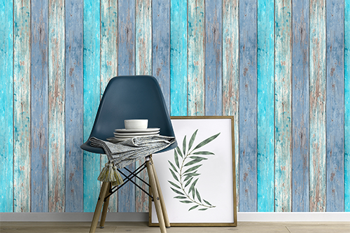 Holztapete in maritinem Stil in hell Blau