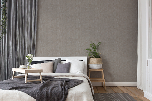 Taupe Tapete im Schlafzimmer